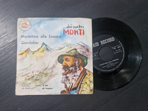 Mariettina alla finestra - mariettina,